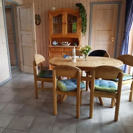 בית נופש Skandinavisches In Mirow *