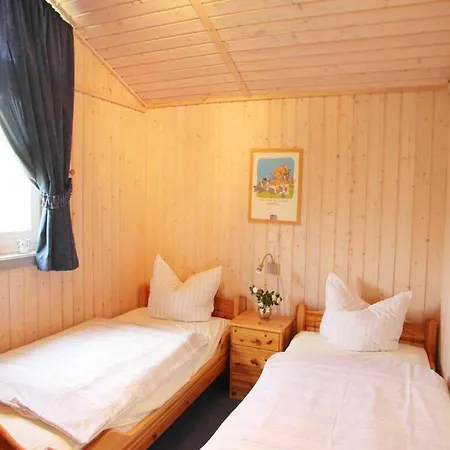 Skandinavisches In Mirow בית נופש