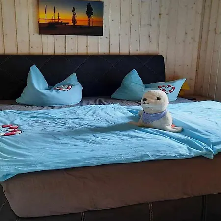 Skandinavisches In Mirow בית נופש